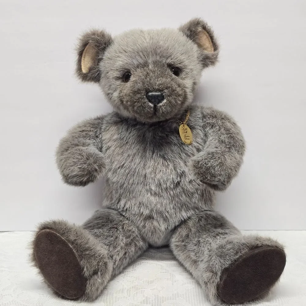Vintage 1982 Little Folk 19